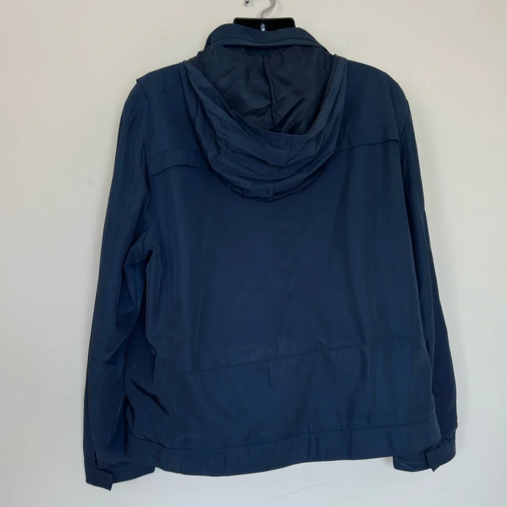 Calvin Klein Men's Navy Core Lightweight Nylon Jacket, Hidden Hood, Size xxl